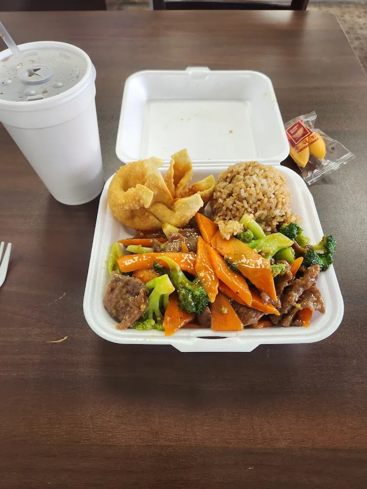 Broccoli and Chicken with Fried Rice